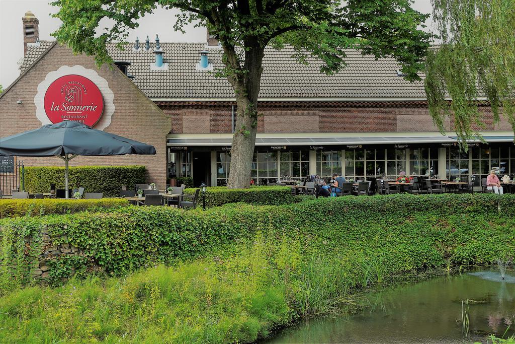 Hotel Restaurant La Sonnerie Son en Breugel Luaran gambar